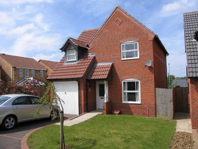 Fernfield Close, Market Harborough 3 bed detached house to rent £1,295 pcm £299 pw
