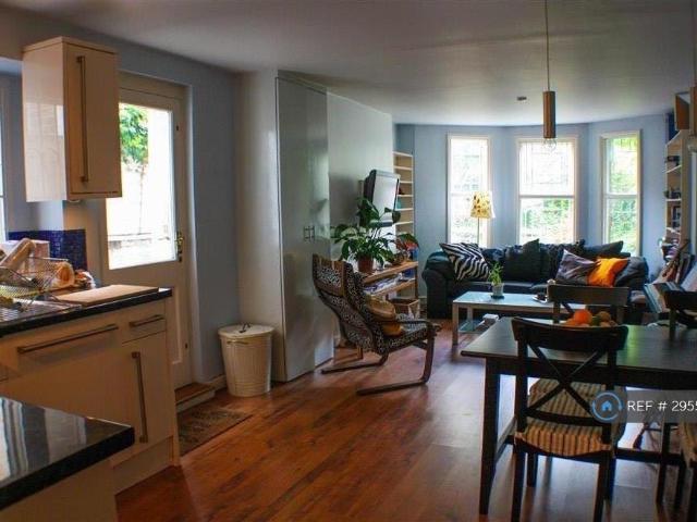 Fernhead Rd, London, W9 2 bed flat to rent £2,590 pcm £598 pw