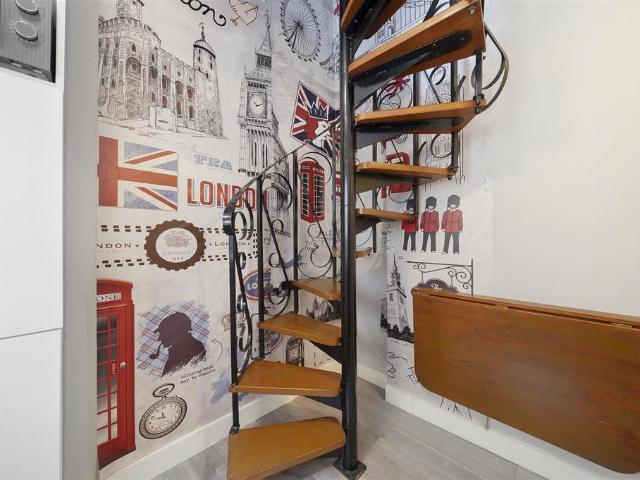 Fernhead Road, Maida Vale, London Studio to rent £1,250 pcm £288 pw