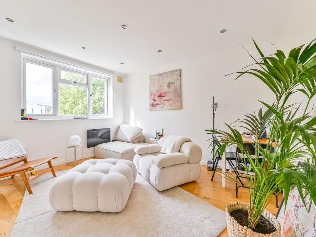 Fernhead Road, Maida Vale, London W9, 2 bed flat to rent, £3,000 pcm | PrimeLocation