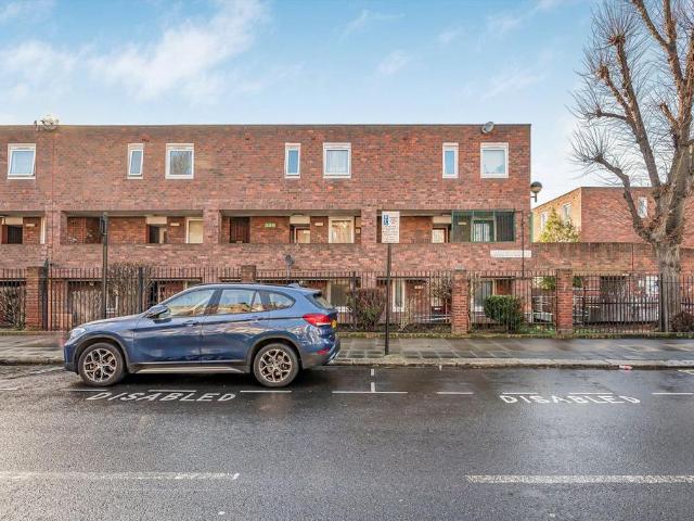 Fernhead Road, Maida Vale W9 2 bed flat to rent £2,150 pcm £496 pw