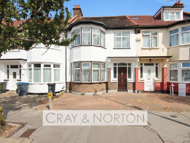 Fernhurst Road, Addiscombe, CR0 3 bed terraced house to rent £2,100 pcm £485 pw