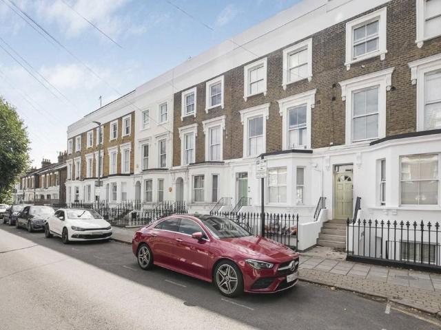 Fernlea Road, London SW12 1 bed flat to rent £2,300 pcm £531 pw