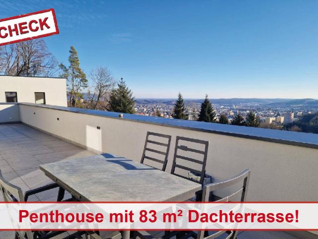 Fernsicht über Weiz! Penthouse Maisonette mit 83 m² Dachterrasse und 270 m² Garten! In Sackgassenlage!