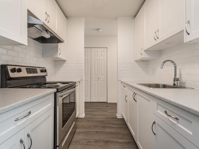 Fernwood Manor Apartments 1 Bedroom 1 Bathroom Apartment for Rent