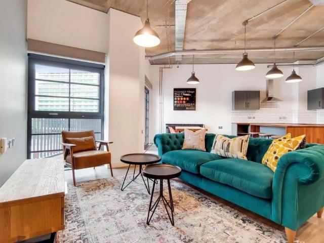 Ferrum, 40 South Way, London HA9 0HZ 3 bed apartment to rent £2,995 pcm £691 pw
