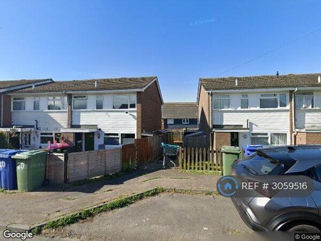 Ferry View, Queenborough, ME11 3 bed terraced house to rent £1,450 pcm £335 pw