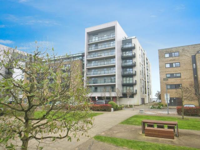 Ferry Court, Cardiff CF11, 2 bed flat to rent, £1,250 pcm | PrimeLocation