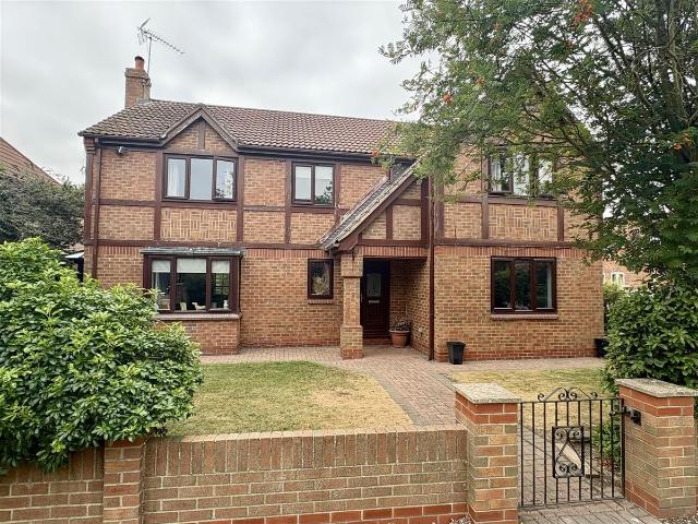 Ferry Close, Hook DN14, 4 bed detached house to rent, £1,495 pcm | PrimeLocation