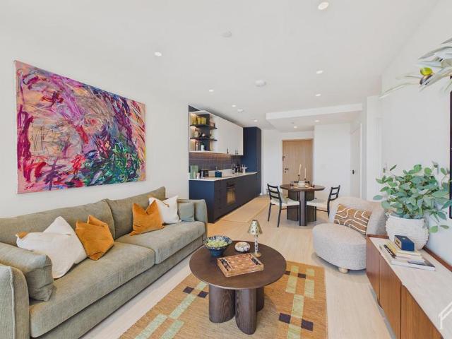 Ferry Island, 2 Heart Of Hale Lane. 2 bed apartment to rent £2,800 pcm £646 pw