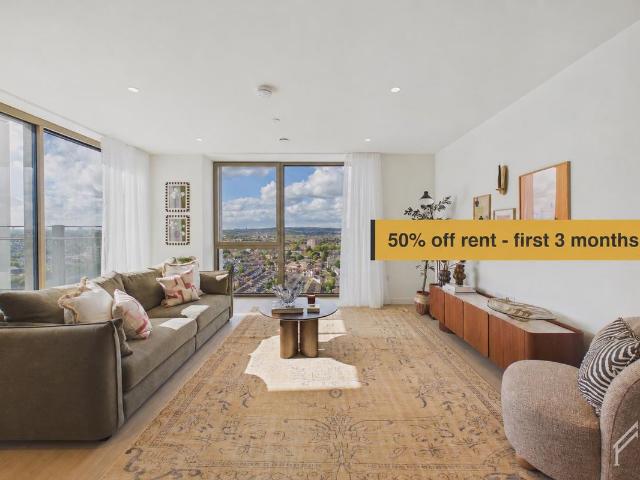 Ferry Island, 2 Heart Of Hale, London N17, 1 bed flat to rent, £2,250 pcm | PrimeLocation