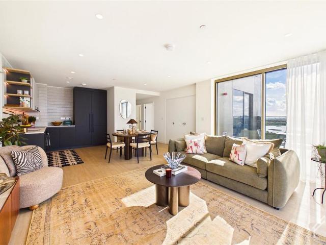 Ferry Island, 2 Heart of Hale |. 2 bed apartment to rent £2,900 pcm £669 pw