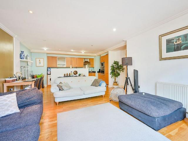 Ferry Lane, Brentford TW8, 2 bed flat to rent, £2,400 pcm | PrimeLocation