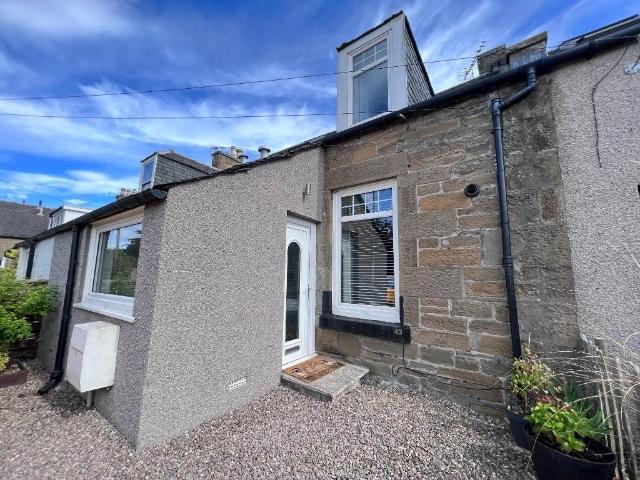 Ferry Road, Monifieth, Dundee, DD5 3 bed terraced house to rent £1,395 pcm £322 pw