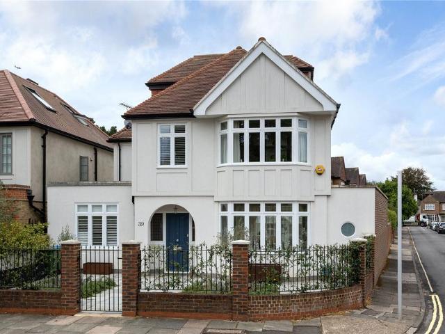 Ferry Road, Barnes, SW13 5 bed detached house to rent £12,500 pcm £2,885 pw