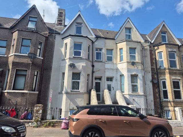 Ferry Road, Cardiff CF11, 1 bed flat to rent, £875 pcm | PrimeLocation