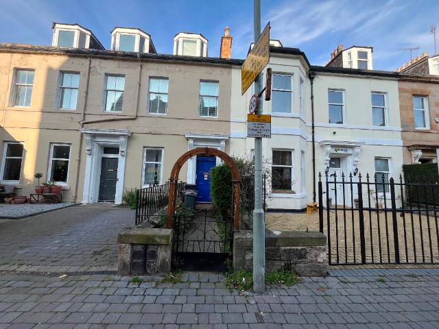 Ferry Road, Edinburgh EH6, 2 bed flat to rent, £1,350 pcm | PrimeLocation
