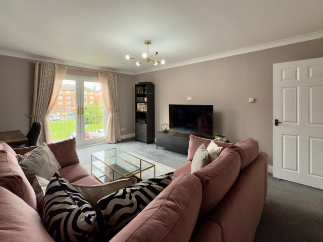 Ferry Road, Yorkhill, Glasgow G3, 2 bed flat to rent, £1,500 pcm | PrimeLocation