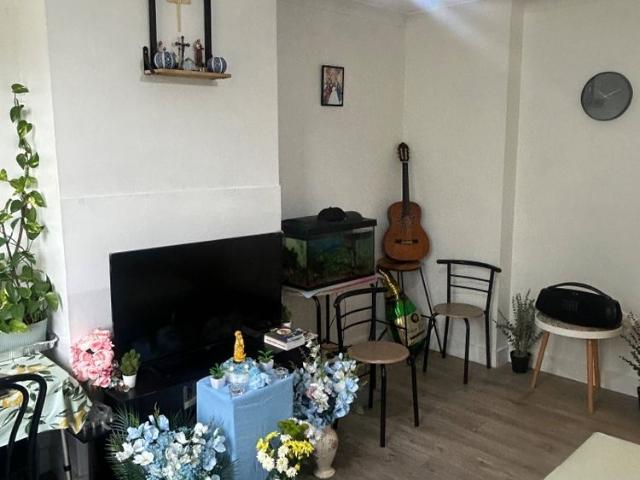 Ferrymead Gardens, Greenford, UB6 9NE