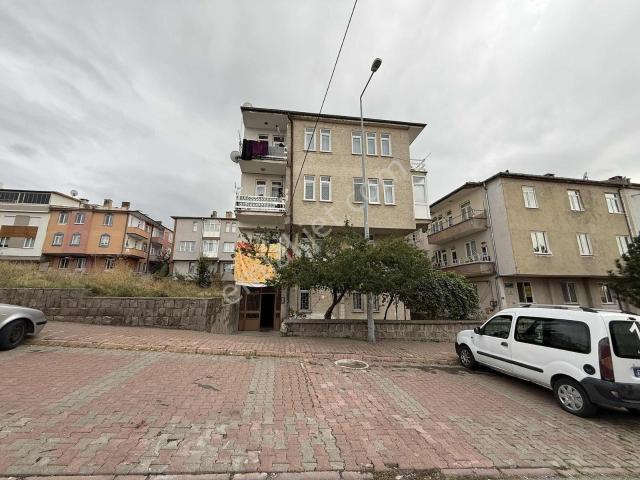 Fetanet Emlaktan Battalgazi Mahallesinde İçi Yapılı Fırsat 2+1