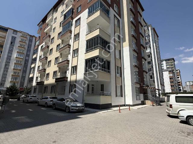 Fetanet Emlaktan Ertuğrul Gazi Mah.de Arakat 3+1 Extra Yapılı