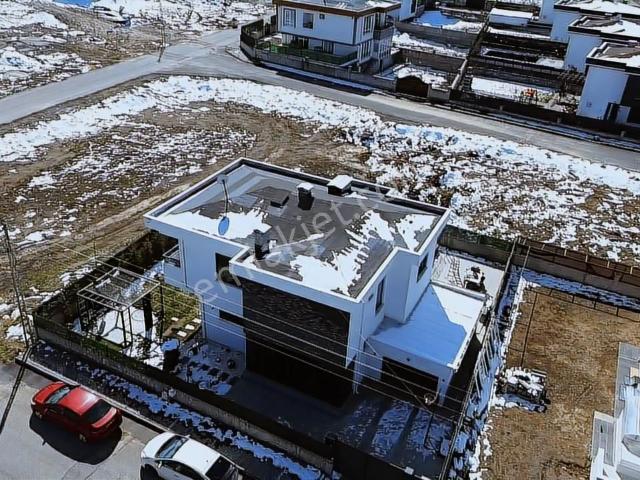 Fetanet Emlak'tan Gesinin En Modern Villası 4,5+1 Odalı Meskenli