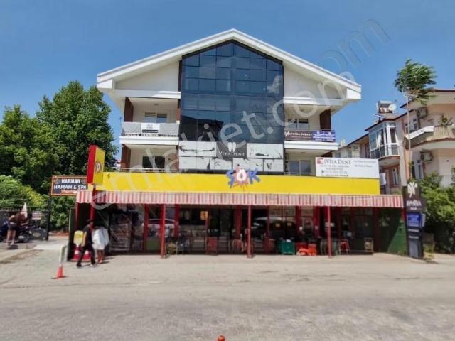 Fethiye Merkezde Geniş Ve Konforlu 4+1 Satılık Daire