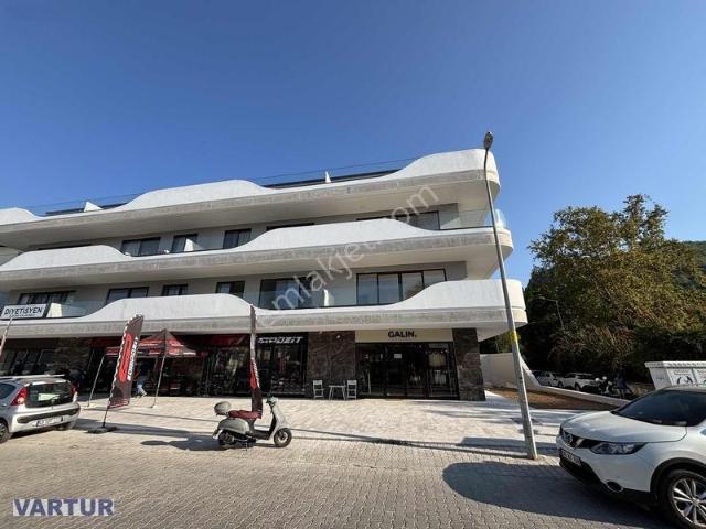 Fethiye Merkezde İster Ev İster İşyeri İçin Uygun Emsalsiz Daire