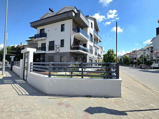 Fethiye Merkez'de Satılık 3+1 110m2 Muhteşem Bahçeli Daire