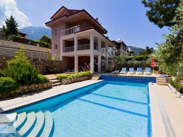 Fethiye Ovacık'ta Satılık 6+2 Villa, Havuzlu Ve Eşyalı