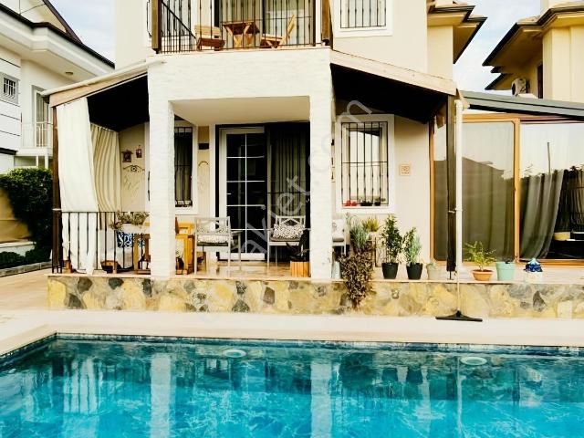 Fethiye Akarcada Satılık 4+1 Havuzlu Villa