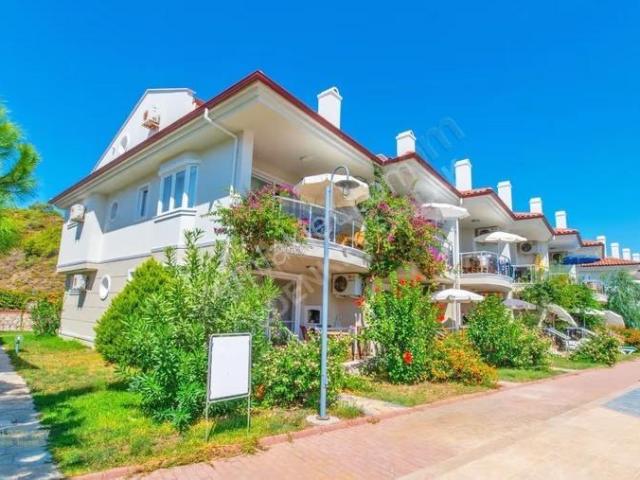 Fethiye Çalışta Denize Yakın Havuzlu Sitede Eşyalı Satılık 2+1