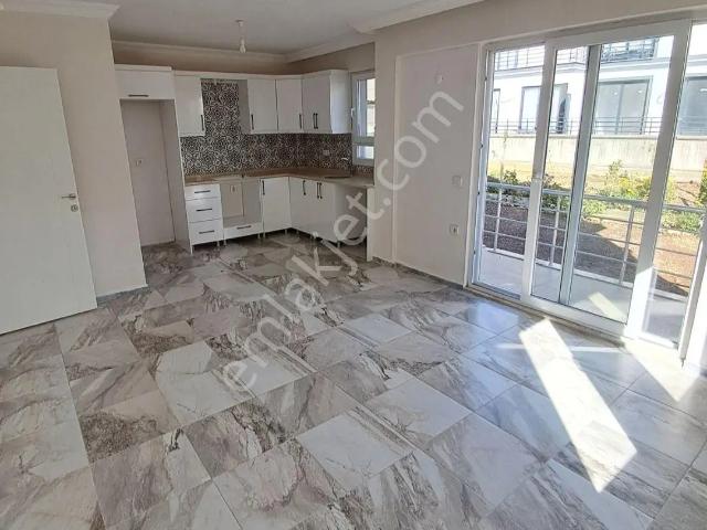 Fethiye Çamkoyde Bahçeli Kiralik 2+1 Giriş Kat Daire