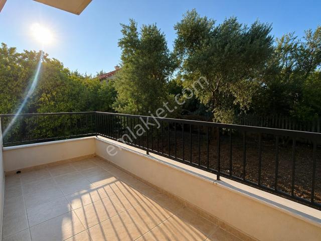 Fethiye babataşı Mah. 3+1 Ferah Yüksek Tavanlı Kiralık Daire