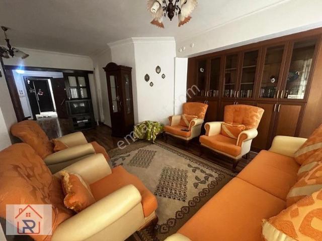 Fethiye' De Ana Cadde Üzerinde Full Eşyalı Kiralık Daire