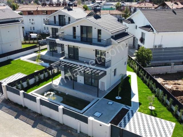 Fethiye Kara Gedik Mahallesinde Plaja Yakın Villa