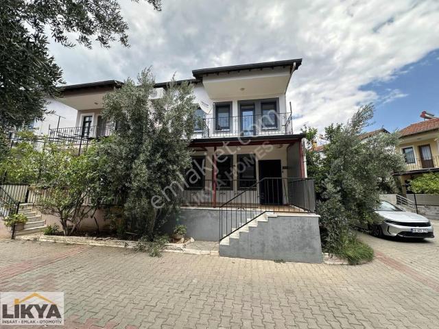 Fethiye Karaçulha Mah.de 3+1 Güvenlikli Site Tripleks Müstakil