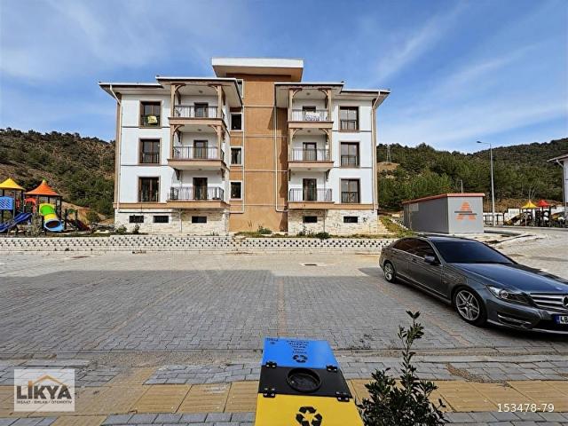 Fethiye Karaçulha Mah.de Toki Evlerinde 2+1 Kapalı Mutfak Arakat