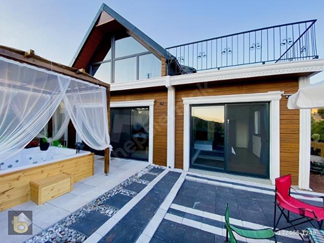 Fethiye Karaağaç'ta doğa ile iç içecek kiralık 2+1 villa