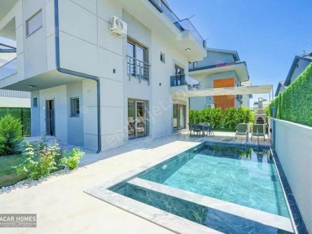 Fethiye Karagedikde 4+1 Müstakil Havuzlu Satılık Villa