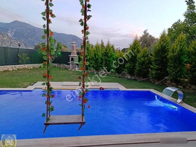 Fethiye Kemer Mah. Muhtesem Konumda Müstakil Satılık Taş Villa
