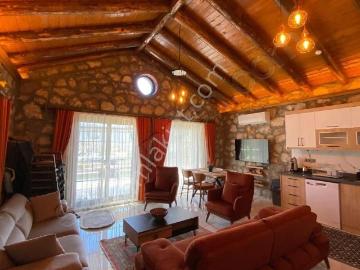 Fethiye Patlangıç'da Muhteşem Manzaralı 2+1 Havuzlu Taş Villa