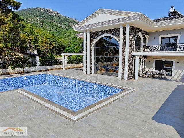 Fethiye Üzümlü De Satılık Lüks Villa