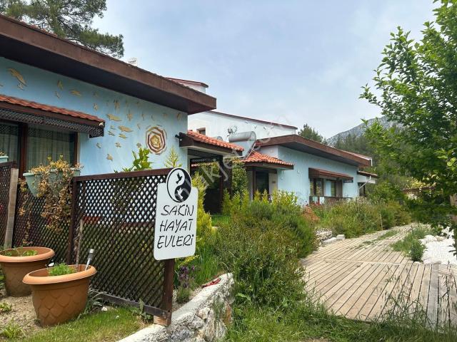 Fethiye Üzümlü'de Huzurlu Site İçerisinde Dubleks 2+1 İkiz Villa