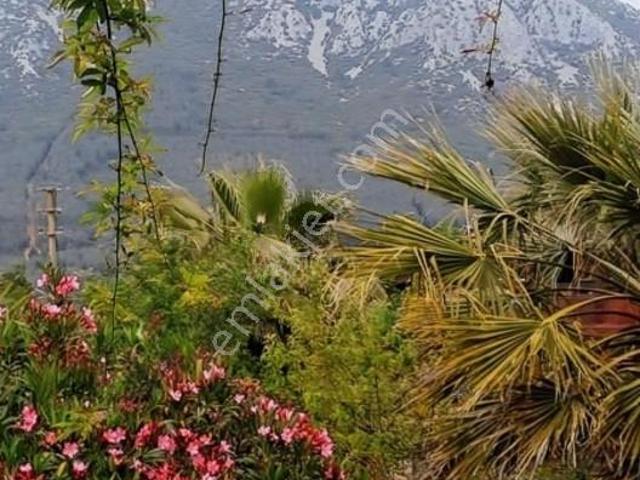 Fethiye Y.üzümlü'de Emsalsiz 'kupon' Arsa İçinde Havuzlu Villa