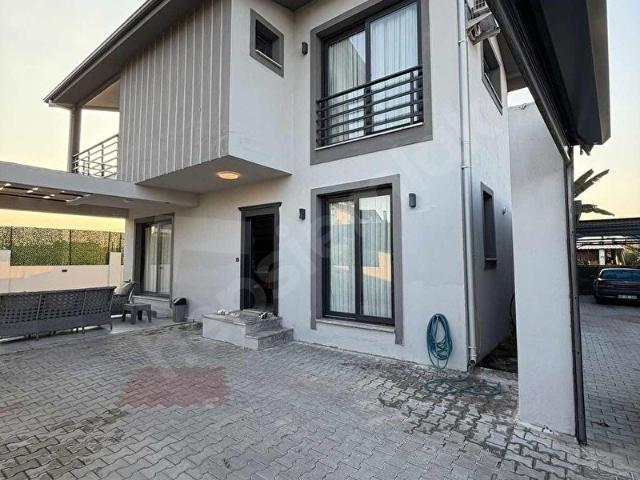 Fethiye yeni mh mevkii full eşyalı havuzlu müstakil villa