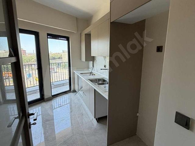FETİHTEPE BEYOĞLU EMLAK KONUTLARINDA KİRALIK 2+1 DAİRE 75 m2