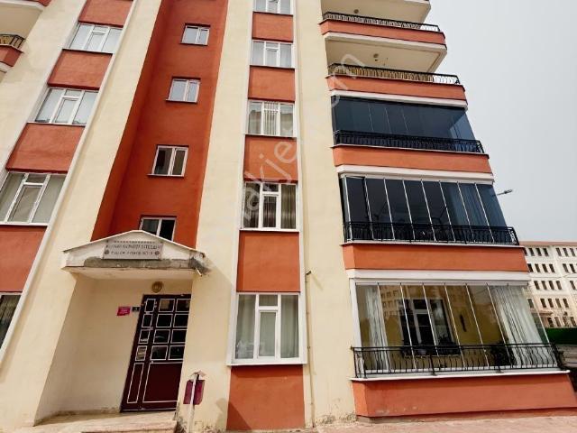 Fetih Mahallesi Bakımlı 3+1 Arakat Satılık Daire