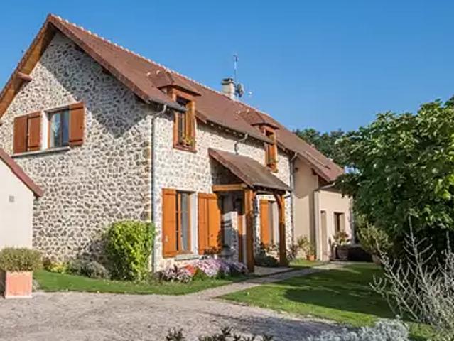 Feucherolles 78810 Achat / Vente maison 9 pièces t9 terrasse cave