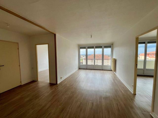 FEURS Appartement T3